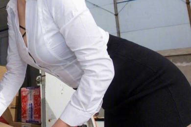 女人都喜欢穿丝袜吗？为什么？是想吸引异性吗？
