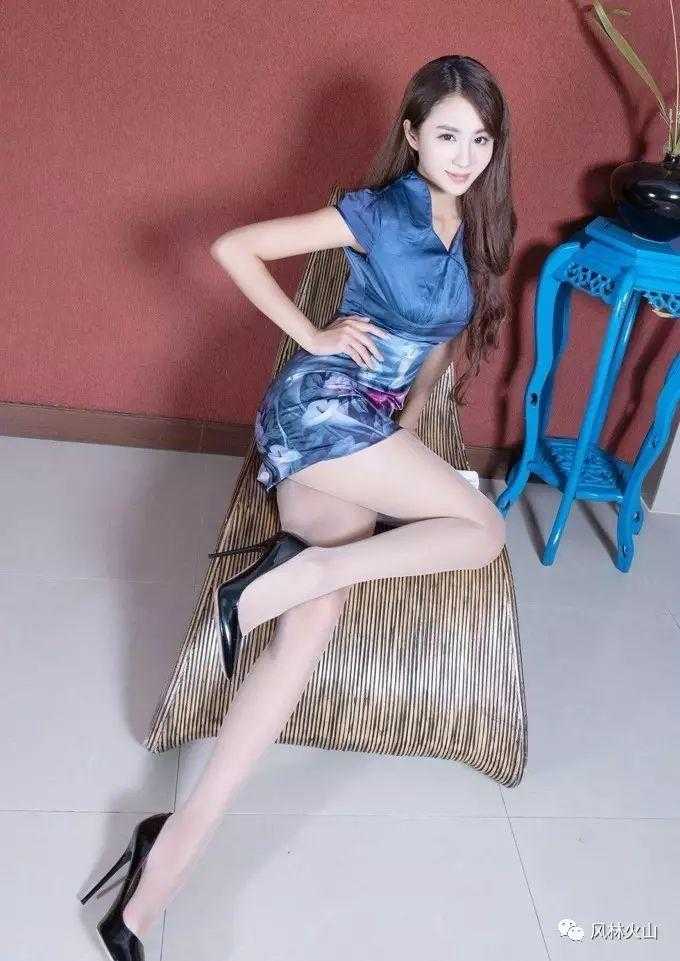 性感旗袍美腿女神丝袜美腿大胆诱惑写真  第4张