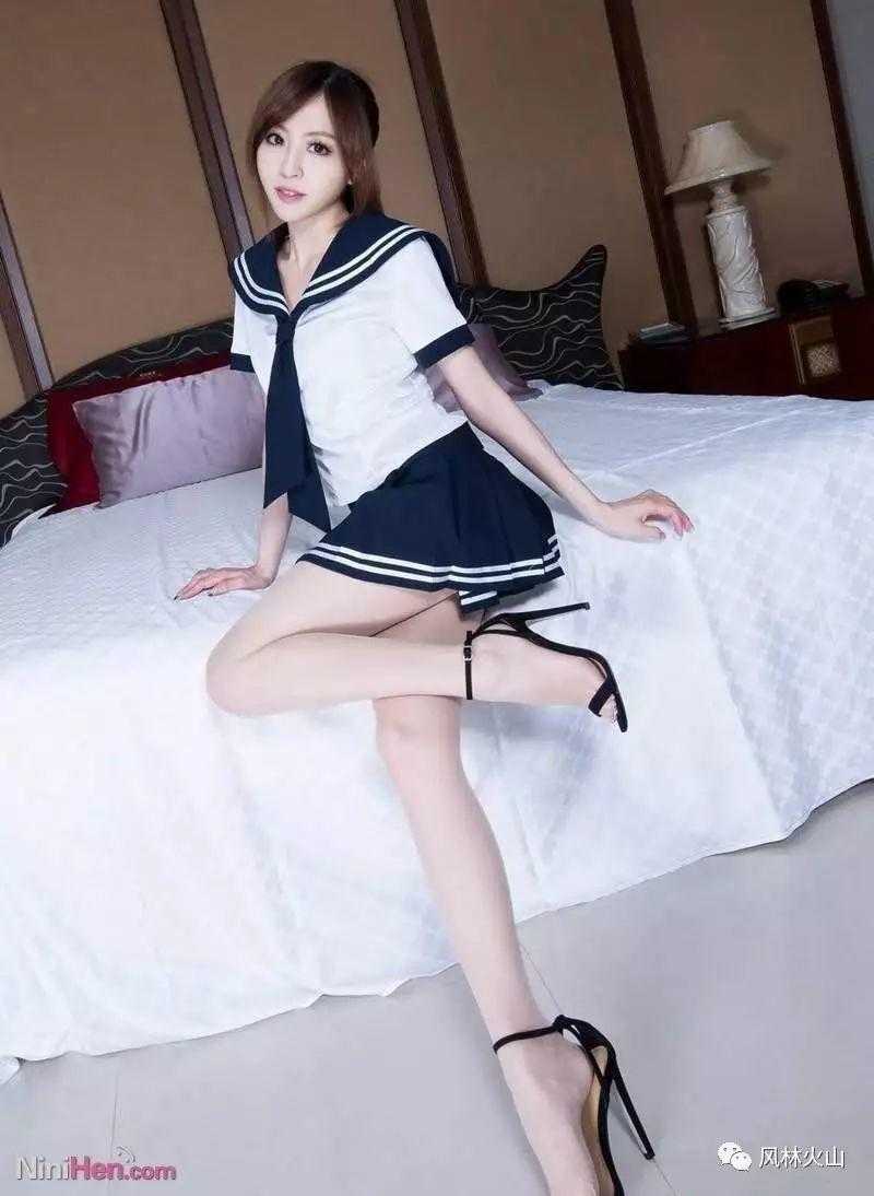 BEAUTYLEG 学生装美腿美女丝袜制服性感私房  第4张